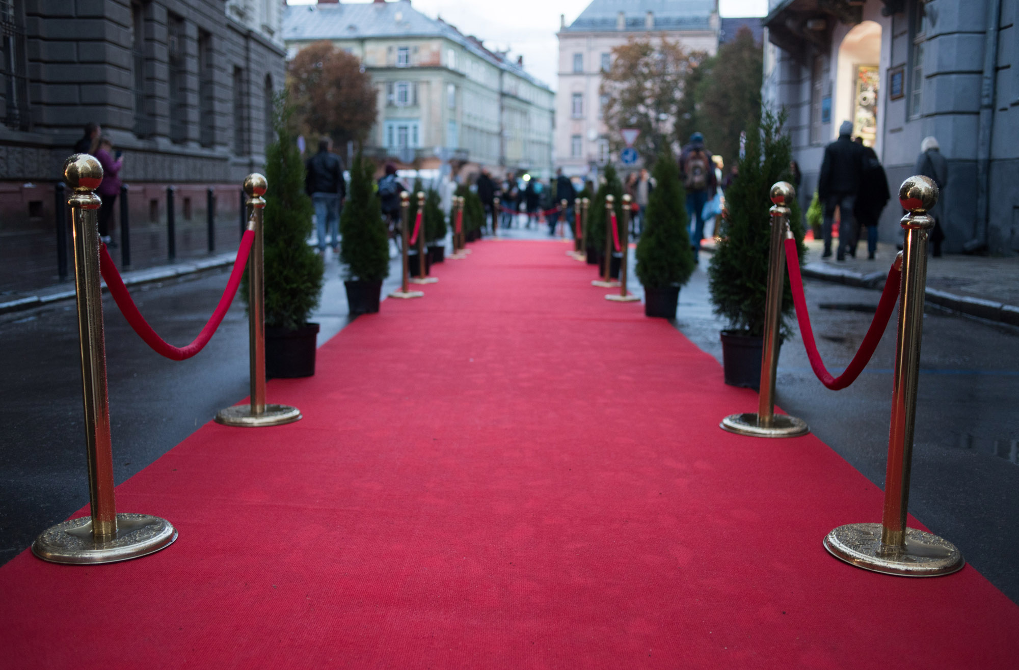 Celebryci w polskiej przestrzeni medialnej i społecznej